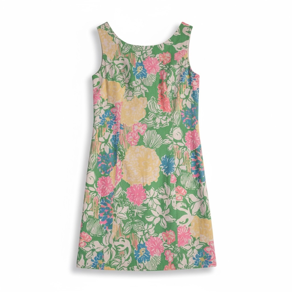 Lilly Pulitzer CATHY SHIFT DRESS
Multi Hibiscus Stroll - Size 00